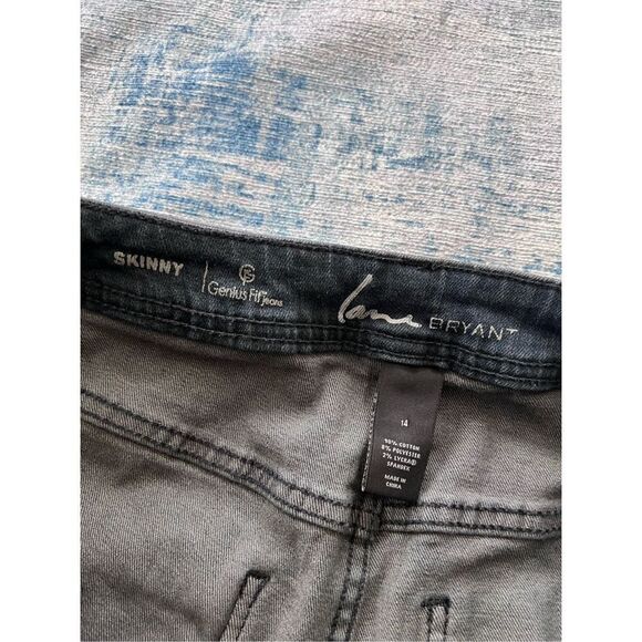 Lane Bryant Skinny Genius Fit Moto Jeans Size 14 - Picture 3 of 5